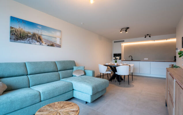 Elyana with balcony - Photo 1