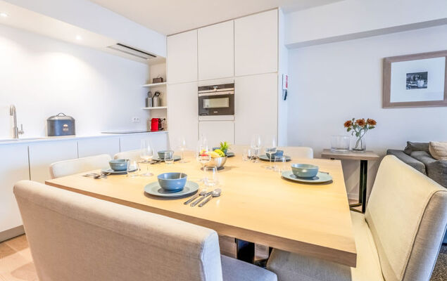 Chateauneuf with parking - Photo 7