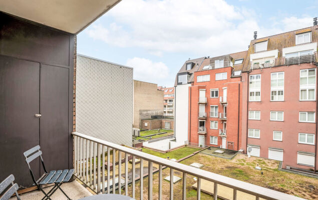 Chateauneuf with parking - Photo 20